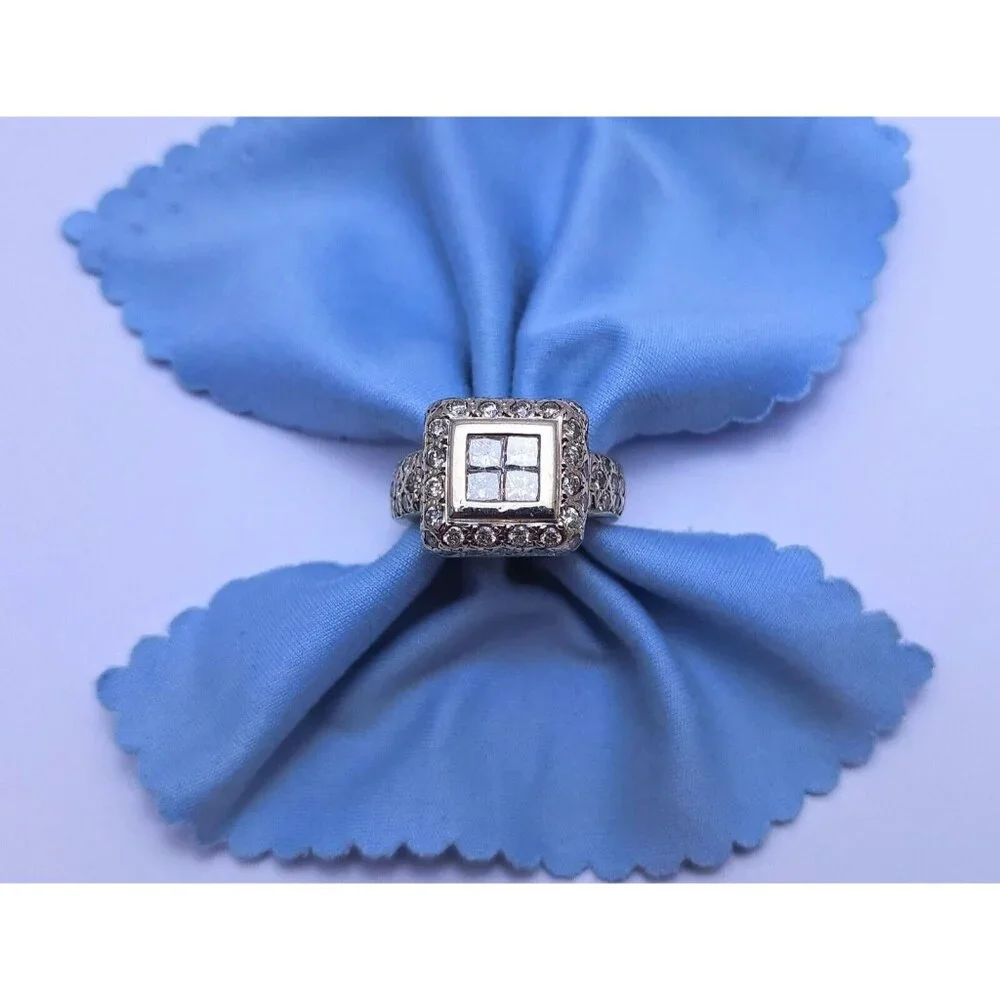 Beautiful 14K Karat Solid White Gold Designer Diamond Statement Ring - Size 7